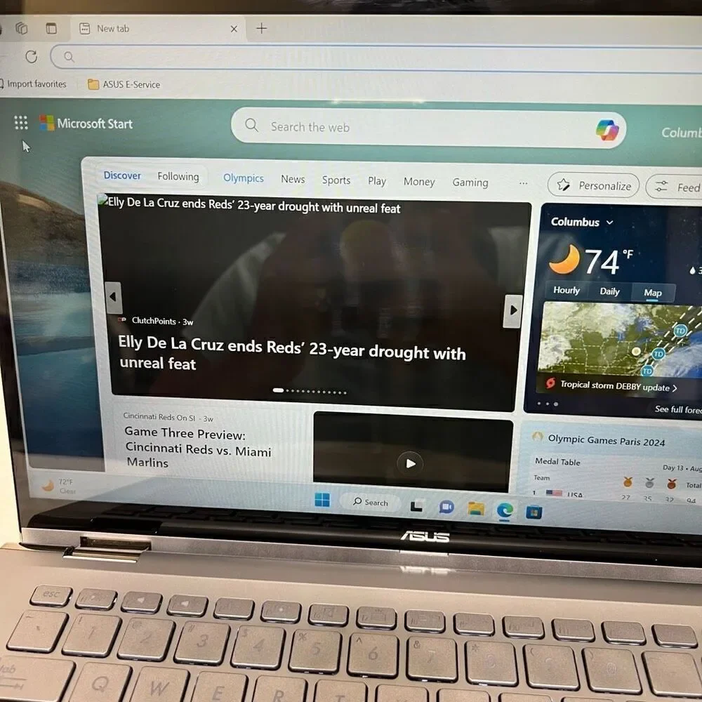 Asus Zenbook Q406DA Touchscreen Laptop